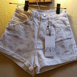 Zara denim shorts, Size 0